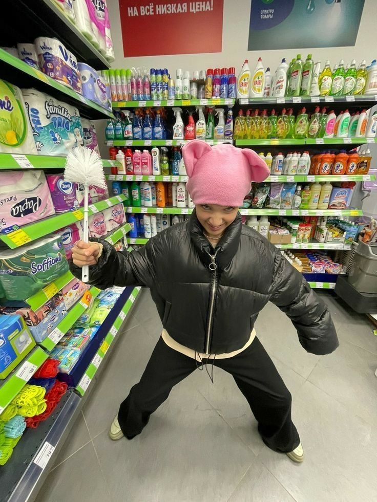 Creator in a store